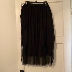 Long black tiered skirt XXL